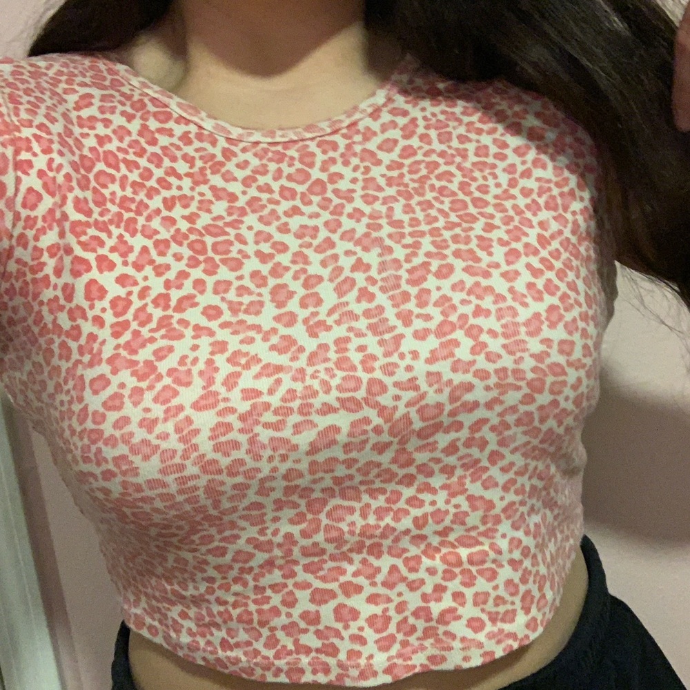 EXTREMELY RARE BRANDY MELVILLE TOP
